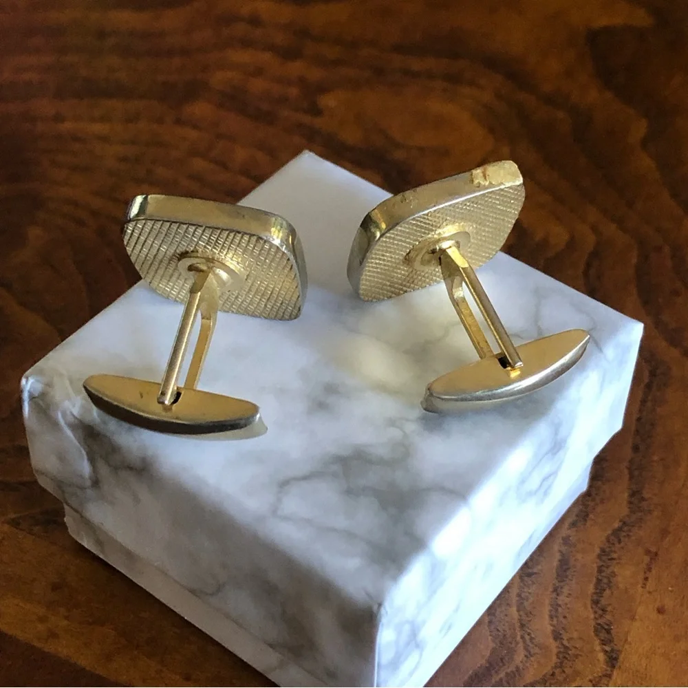 Vintage black enamel music note gold tone cuff links